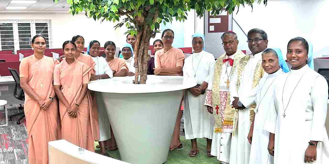 Idhaya Shopping Complex Blessing